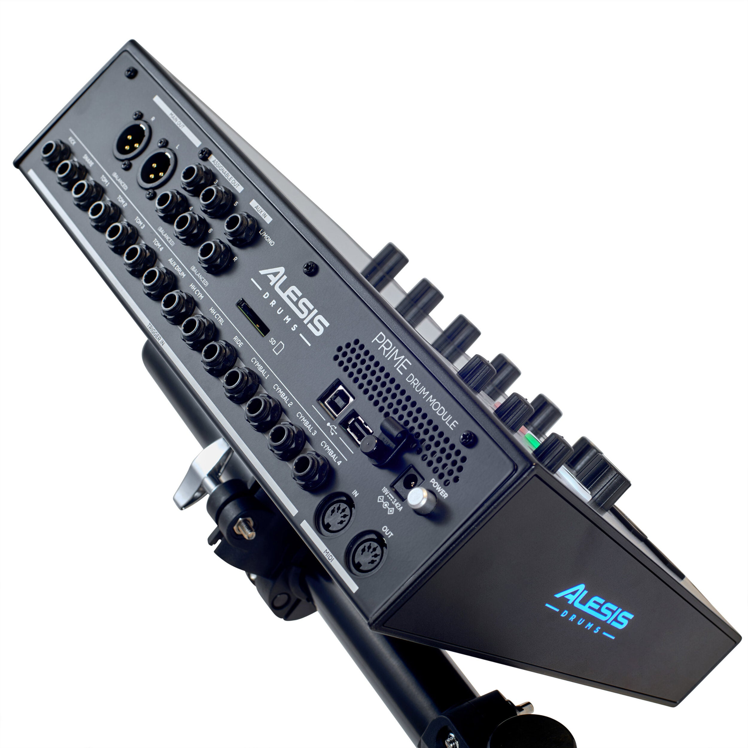Rückseite eines Alesis Prime Drum Moduls mit Anschlüssen und Reglern.