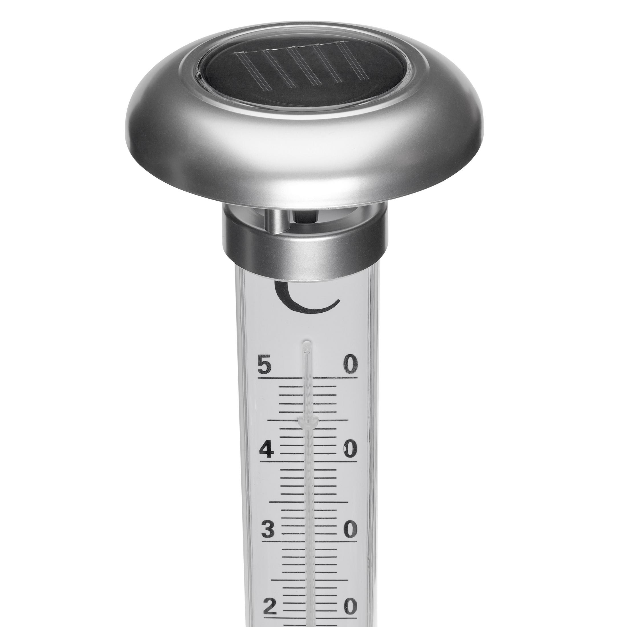 Ein Solar-Thermometer mit Skala von 2-5. Es ist weißer Hintergrund.