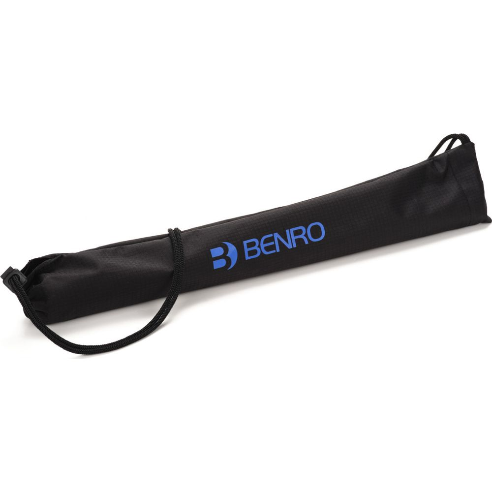 Borsa nera con logo Benro blu e chiusura a coulisse.