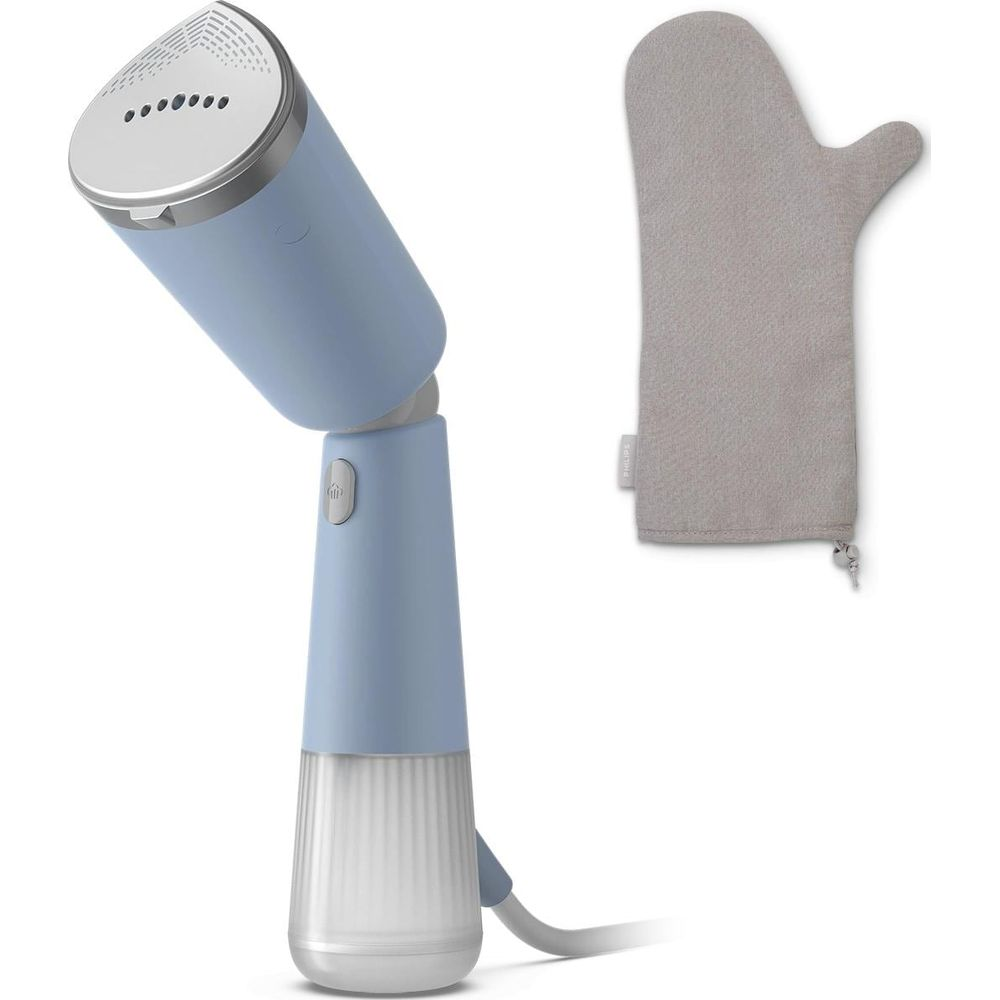 Un défroisseur portable bleu clair avec un gant gris à côté sur fond blanc.