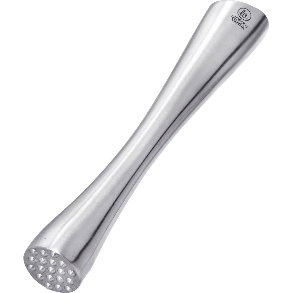 Silberner Cocktail-Muddler aus Edelstahl mit strukturierter Basis und Logo am Griff.