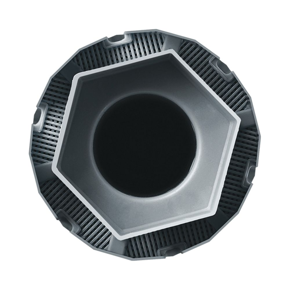 Grauer achteckiger Filter mit Belüftungsschlitzen und schwarzem Zentrum.