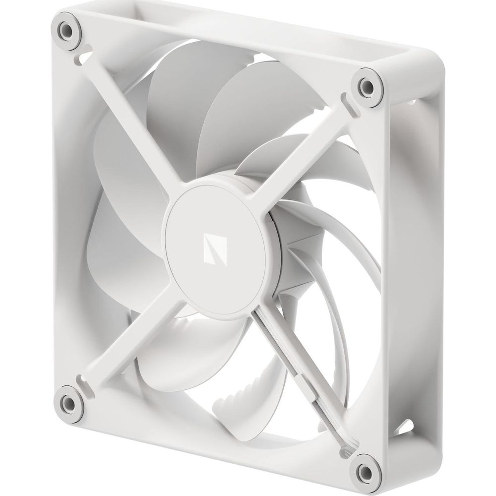Una ventola PC bianca con quattro pale e un mozzo centrale.