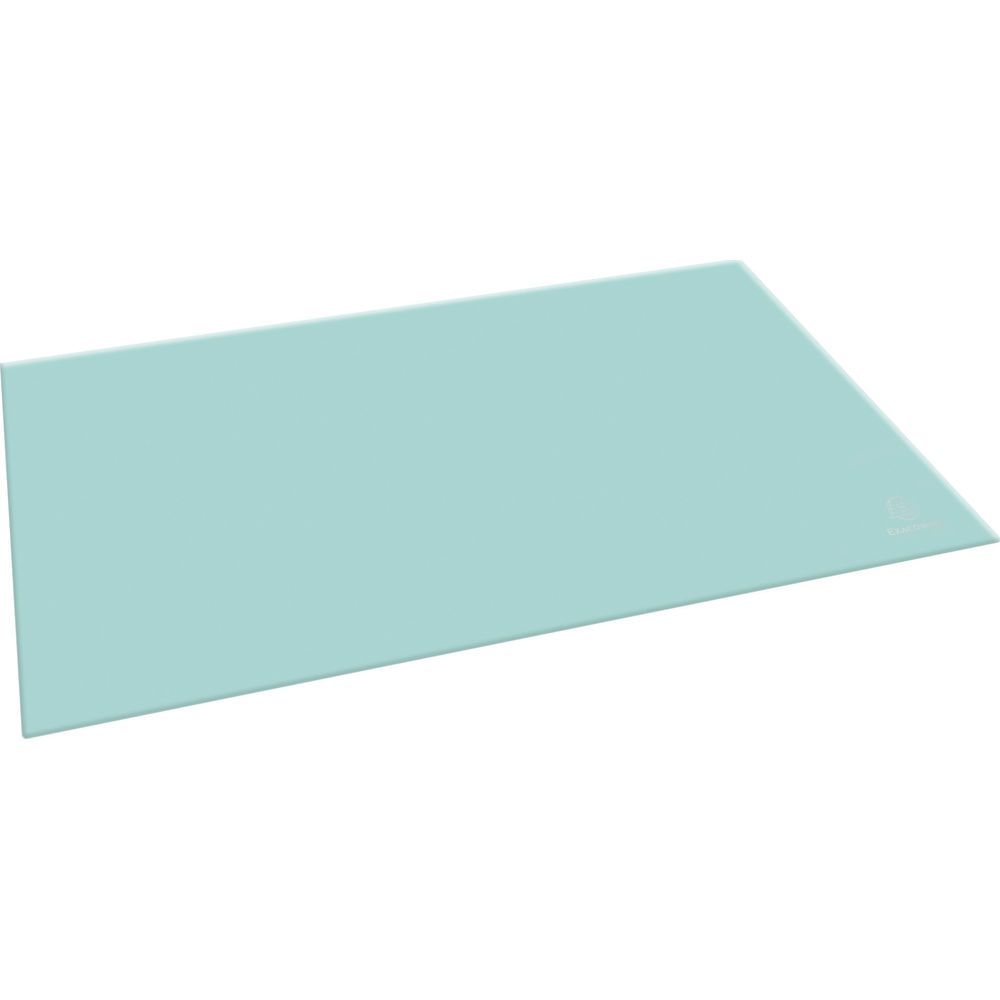 Un tapis de verre bleu clair repose sur un fond blanc.