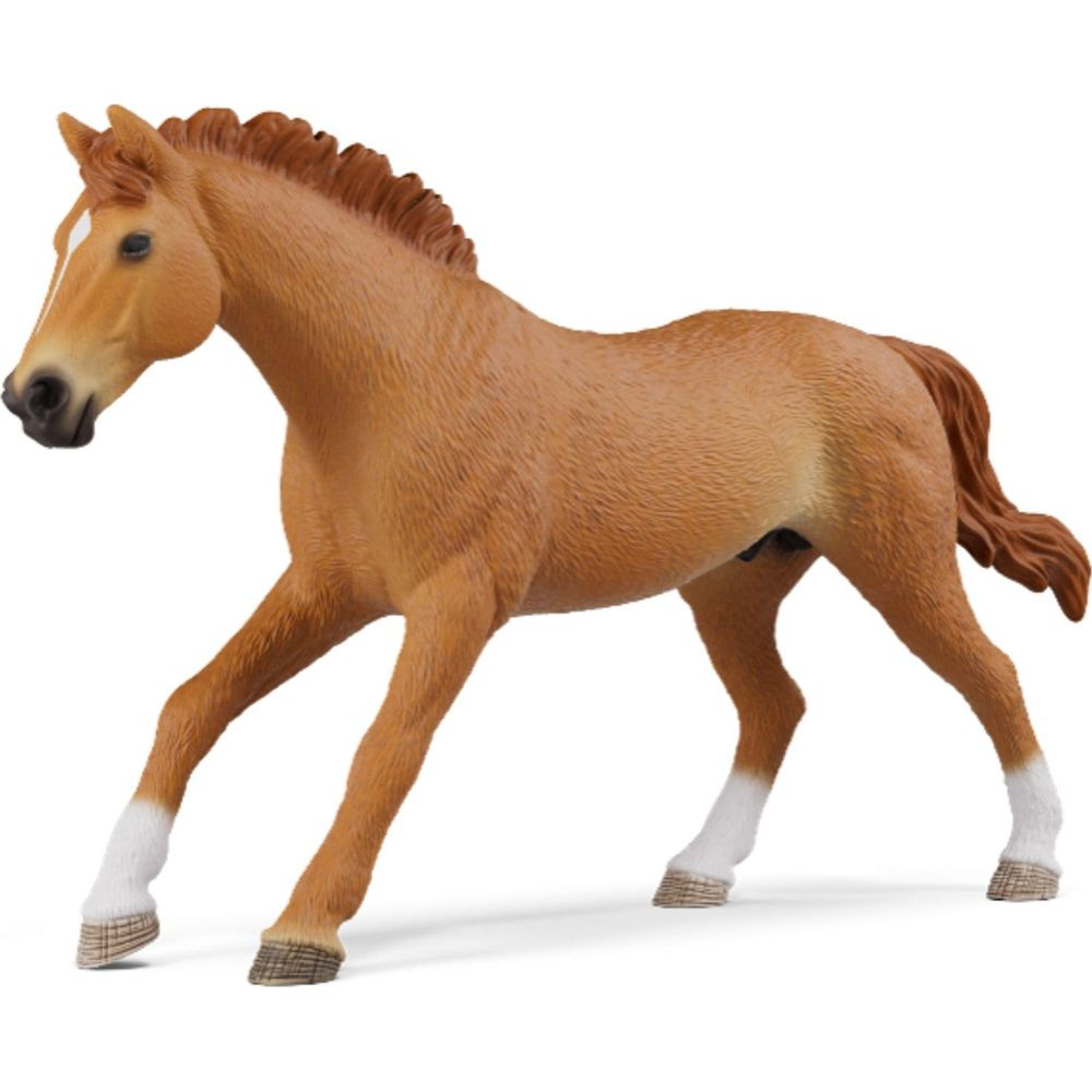 Ein braunes Spielzeugpferd mit weißen Socken und weißer Blesse.