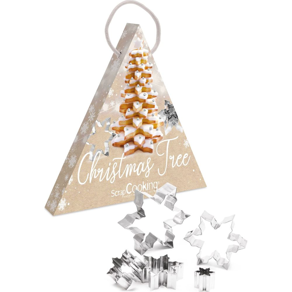 Ein Weihnachtsbaum-Keks-Set mit Ausstechern in Sternform und einer Verpackung mit Keksbaum-Illustration.