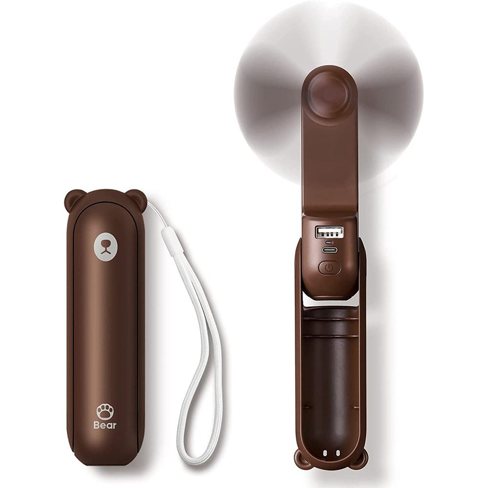 Ein brauner Teddybär-Ventilator mit USB-Anschluss und Lanyard.