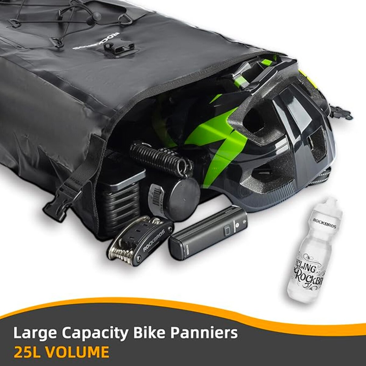 Schwarze Fahrradtasche mit Helm, Werkzeug, Lampe und Flasche.