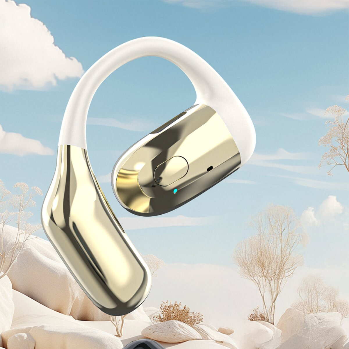 Ein weißes und goldenes Headset schwebt vor einem blauen Himmel mit Wolken und Ästen.