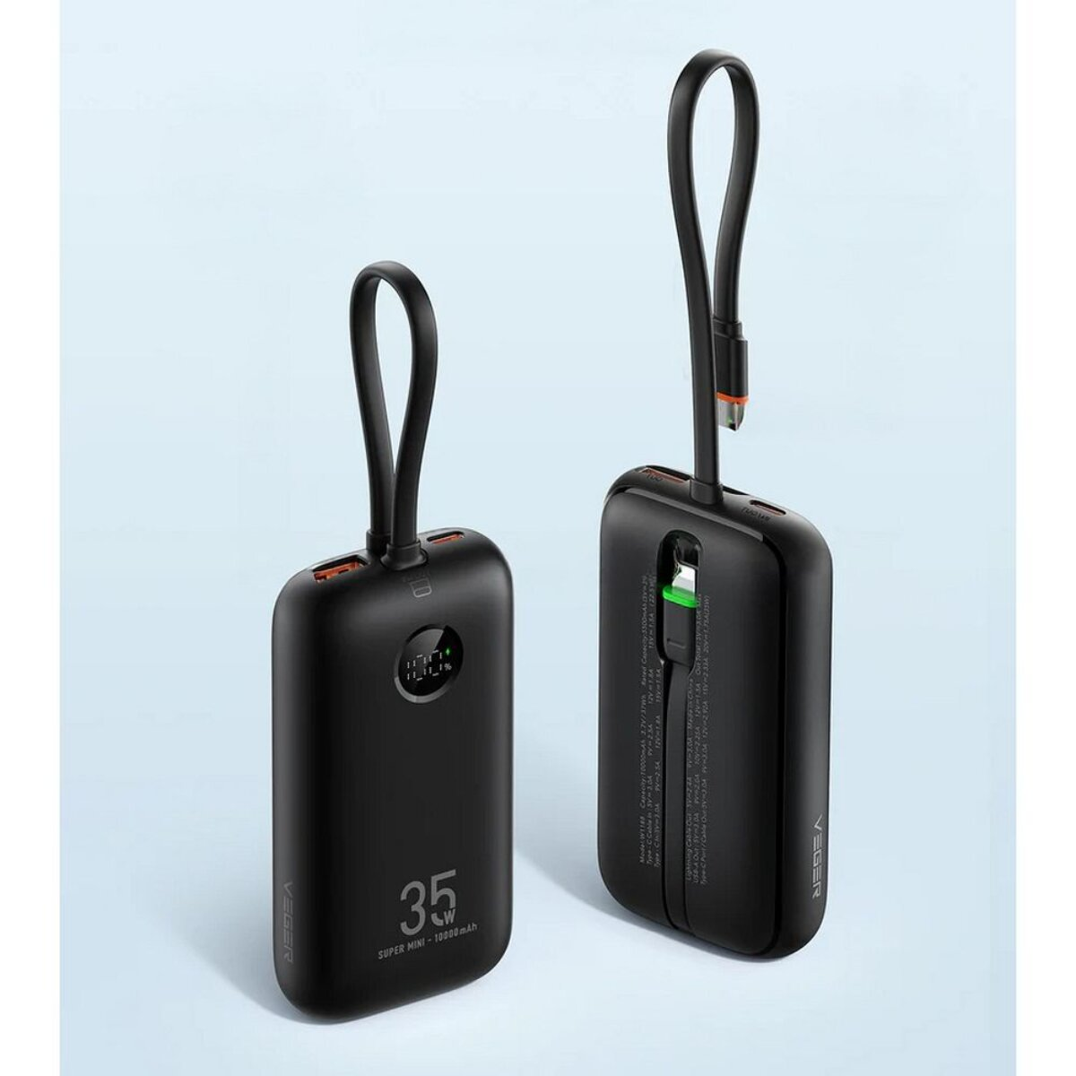 Zwei schwarze Powerbanks mit Riemen, eine zeigt 35W und 10000mAh.