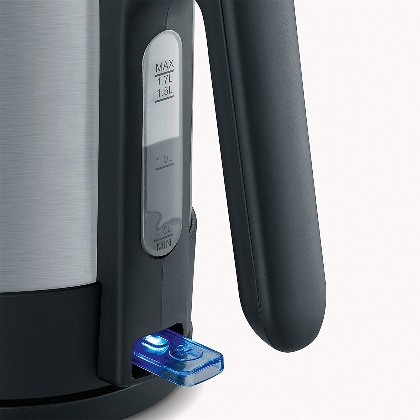 Czajnik z przezroczystym wskaźnikiem poziomu wody i podświetlanym przełącznikiem.