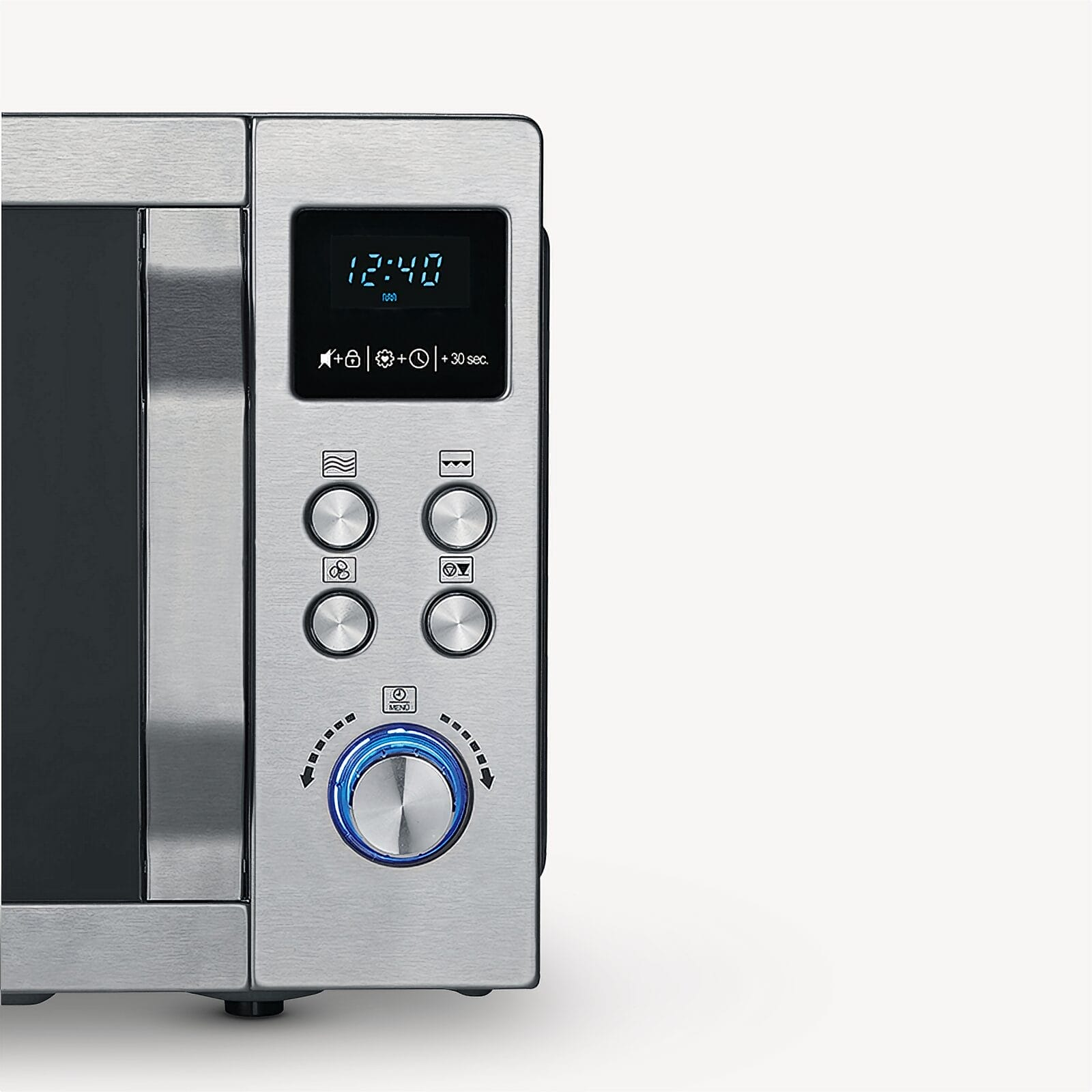 Zbliżenie panelu sterowania kuchenki mikrofalowej z cyfrowym wyświetlaczem.