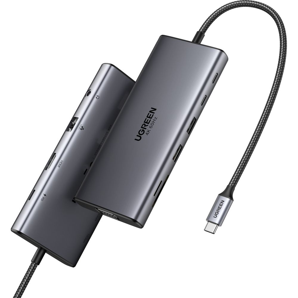 Dwa szare huby USB-C z wieloma portami, połączone plecionym kablem.