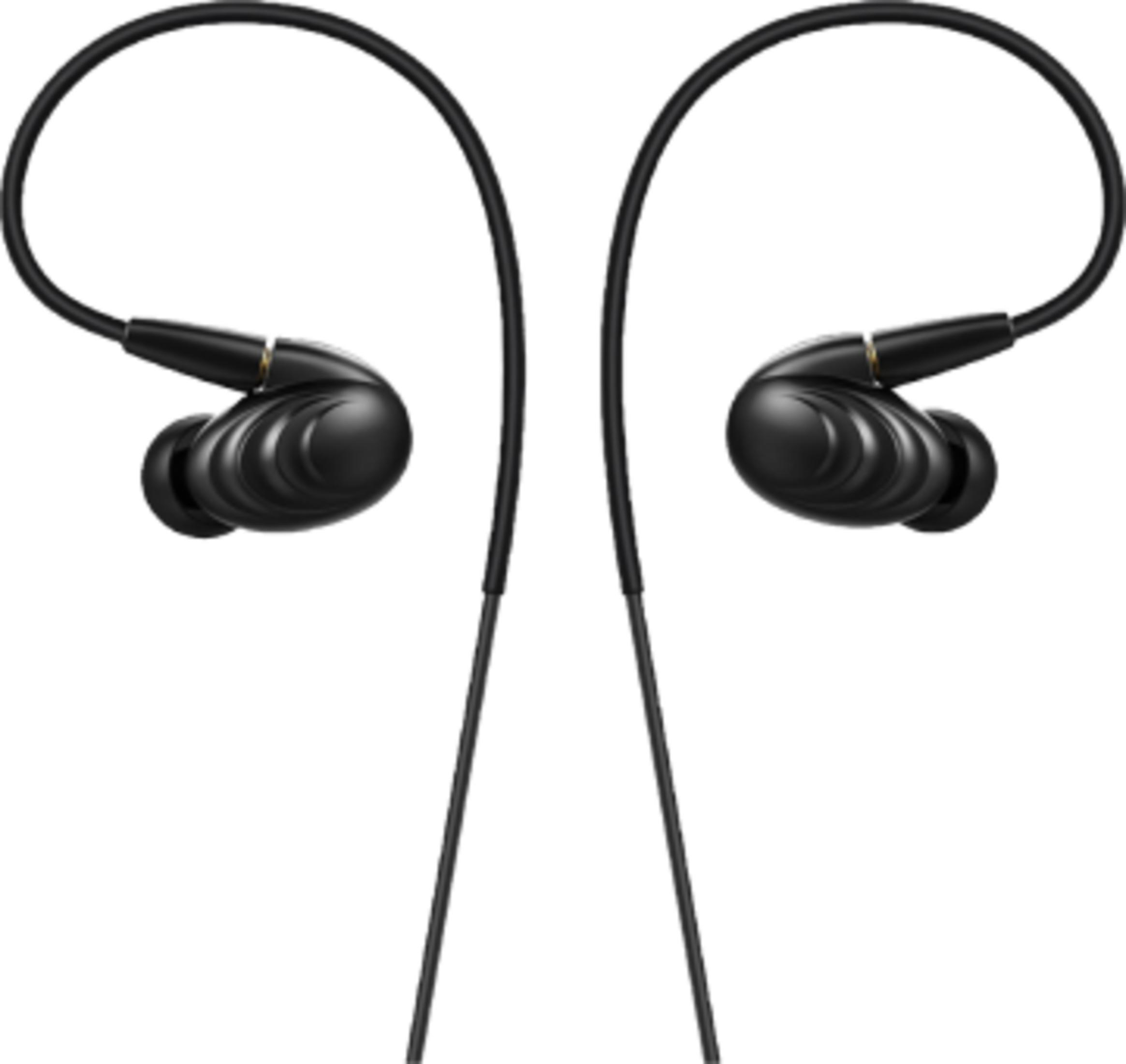 Auriculares negros intrauditivos con cables y ganchos sobre la oreja.