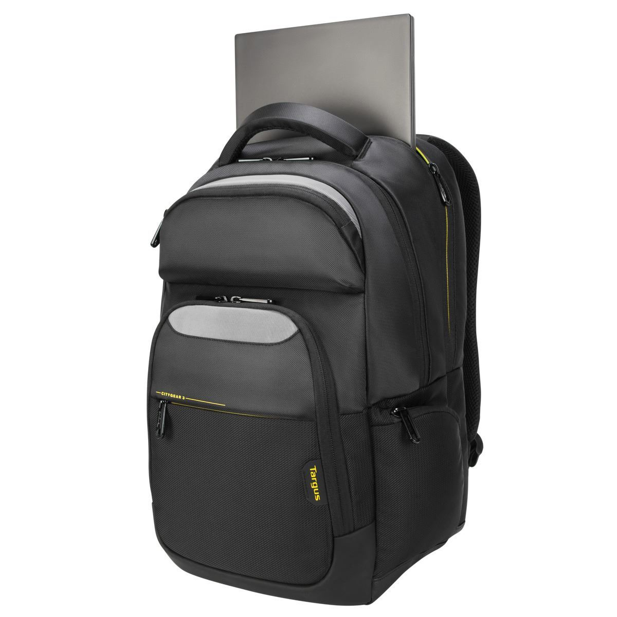 Un sac à dos noir avec un ordinateur portable dépassant du dessus.