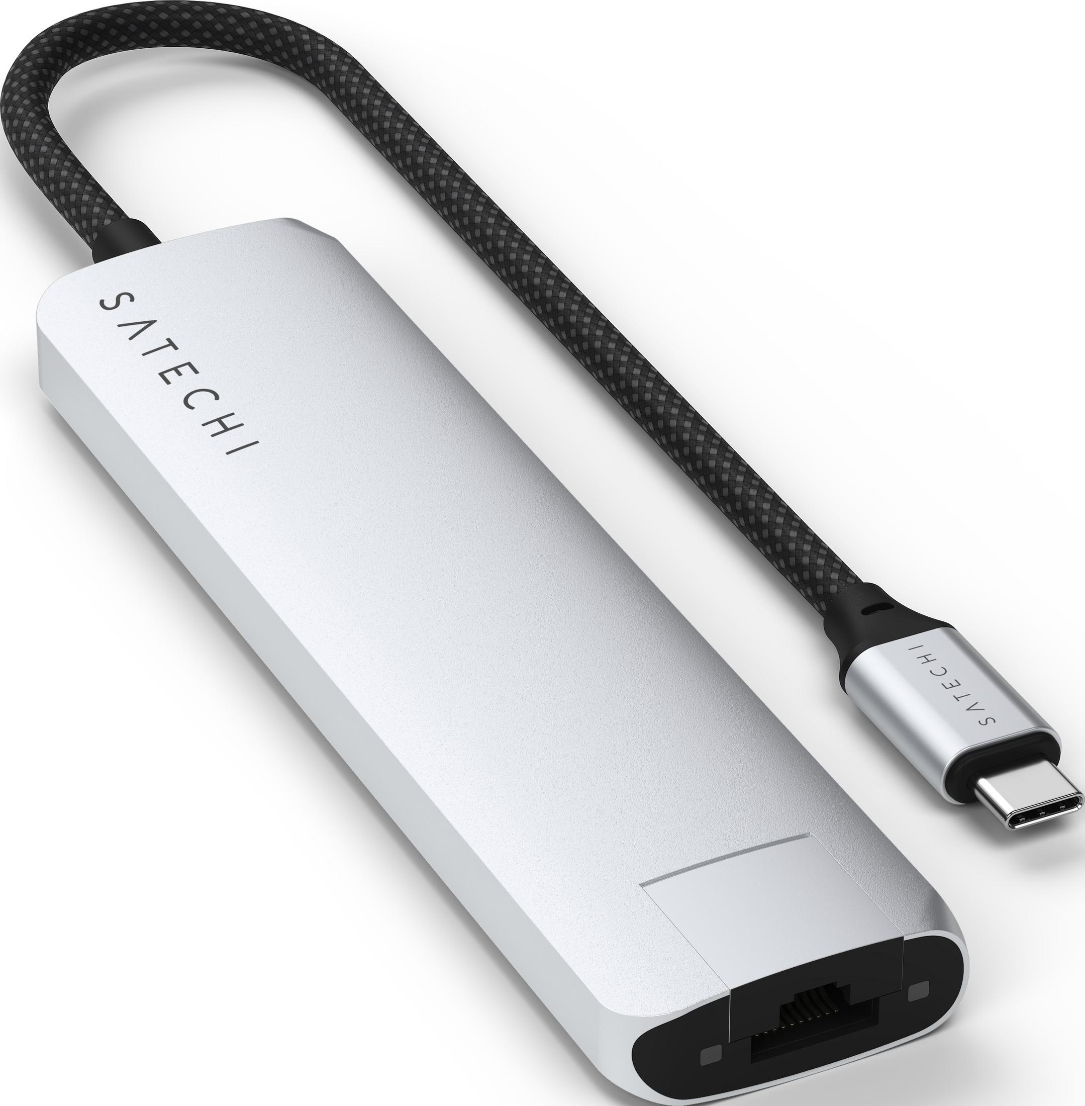 Silberne Satechi USB-C-Hub mit schwarzem geflochtenem Kabel und USB-C-Stecker.