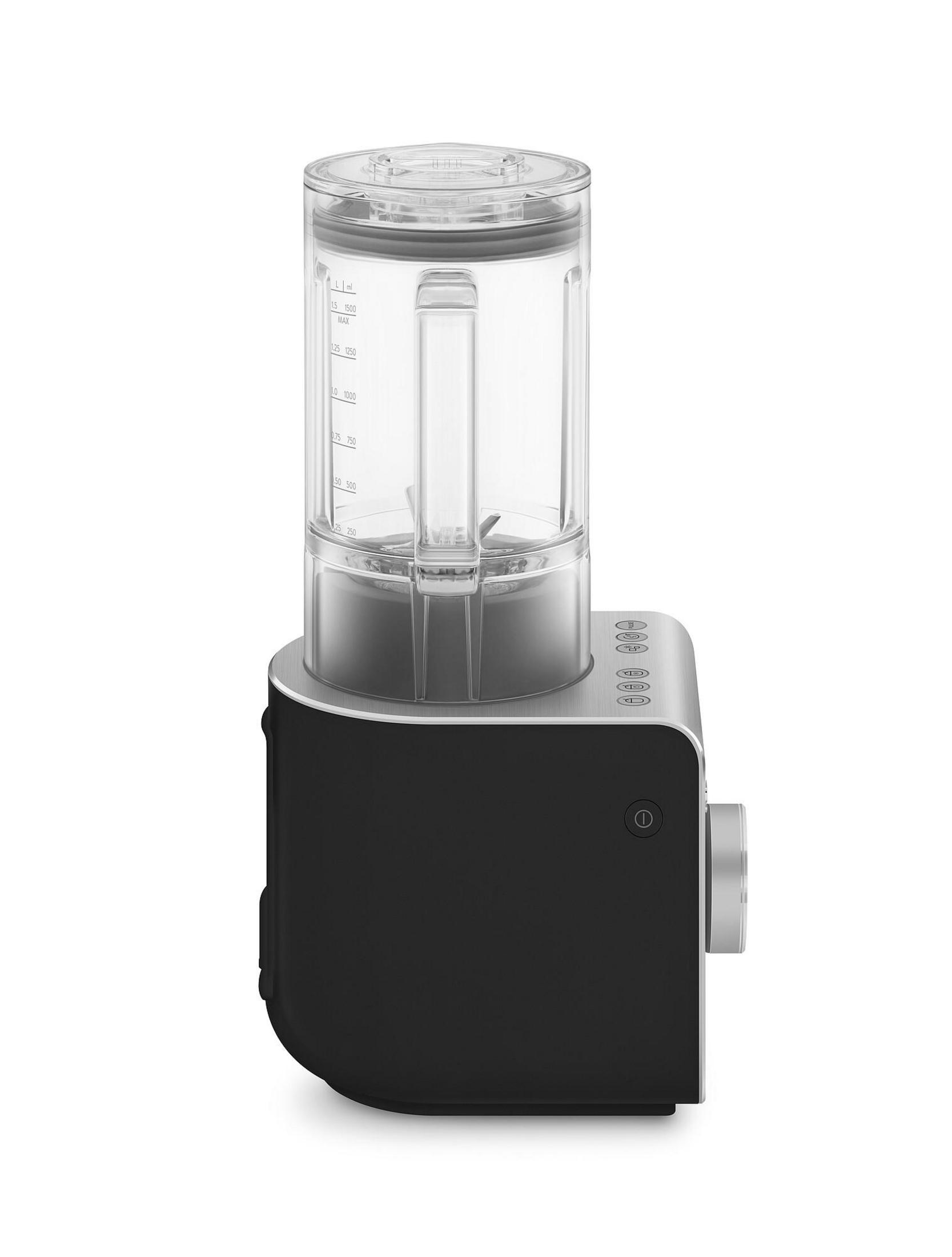 Schwarzer Mixer mit transparentem Behälter und silbernen Bedienelementen.