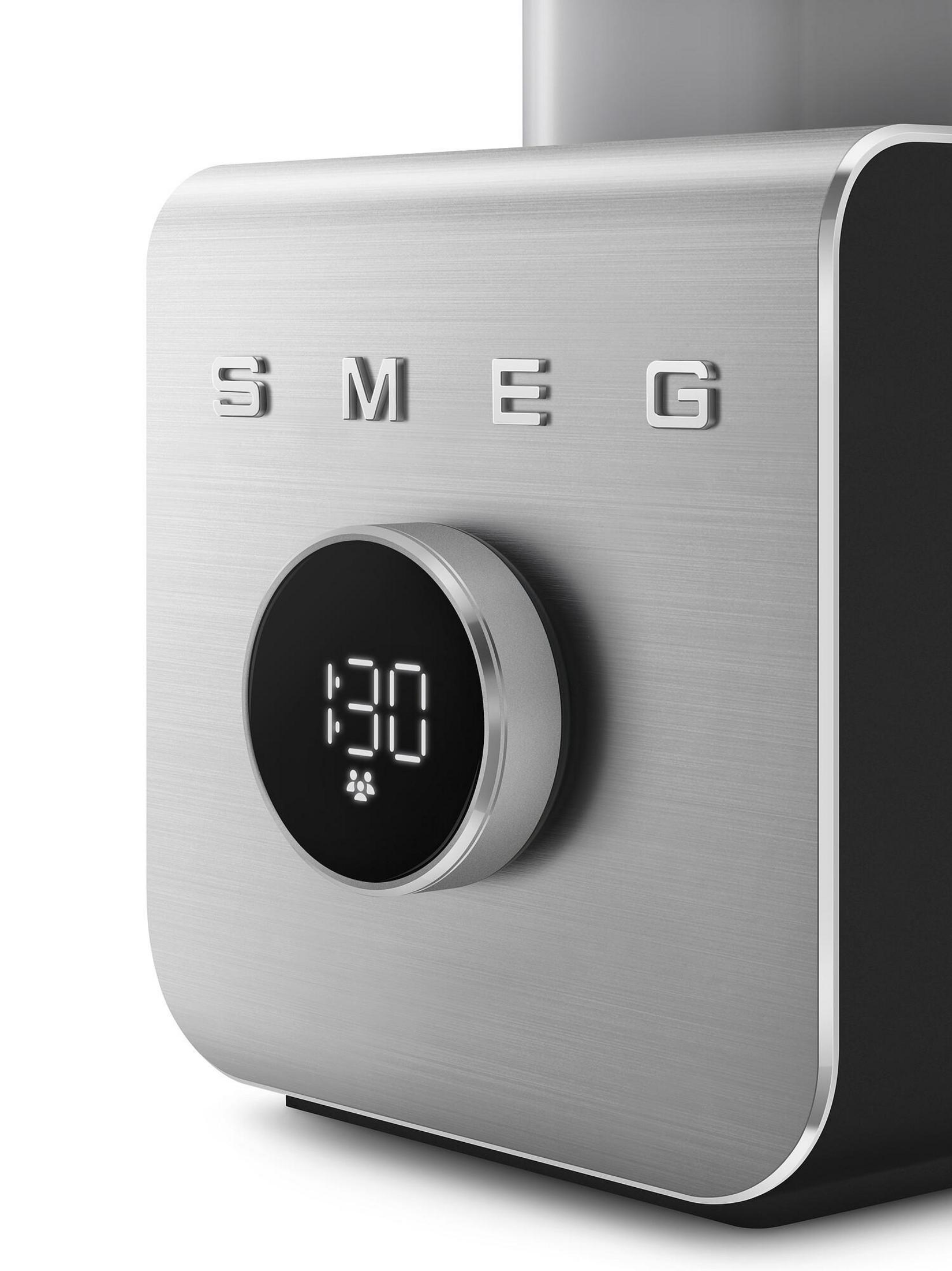 Edelstahl-Toaster mit digitaler Anzeige und Drehknopf. "SMEG"-Logo.