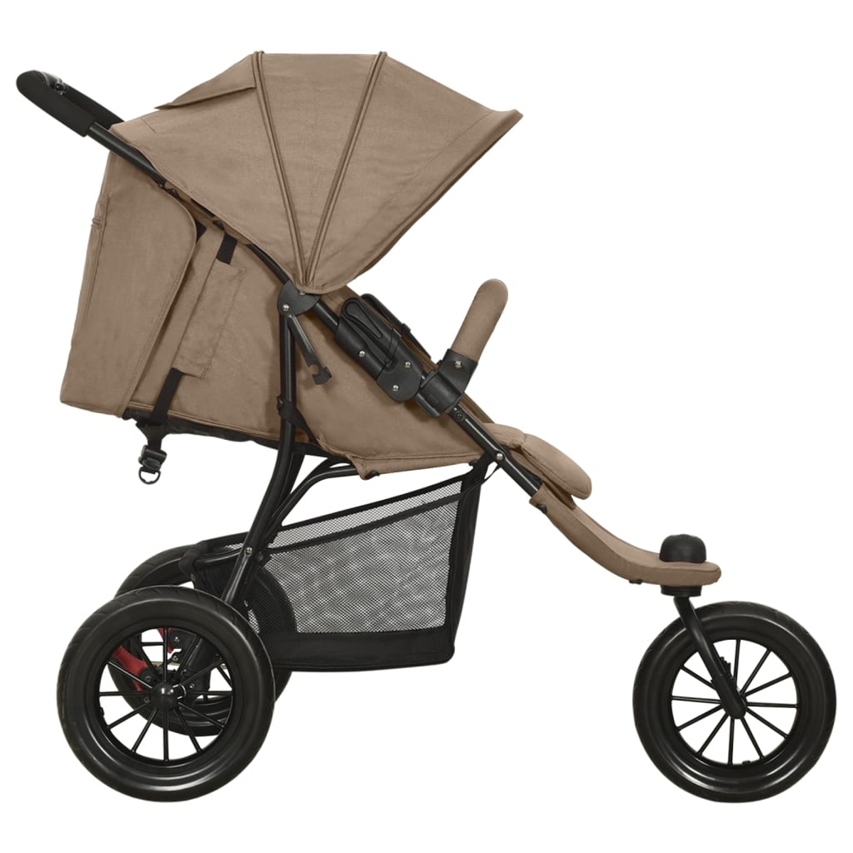 Ein beiger Kinderwagen mit schwarzen Rädern und einem Netzkorb.