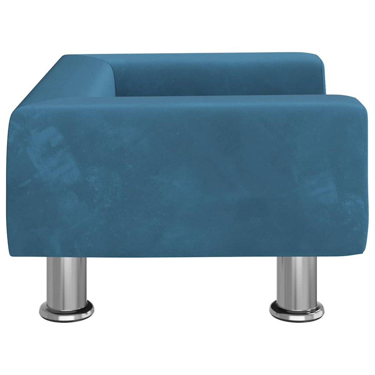 Ein blauer Sessel mit silbernen Beinen auf weißem Hintergrund.