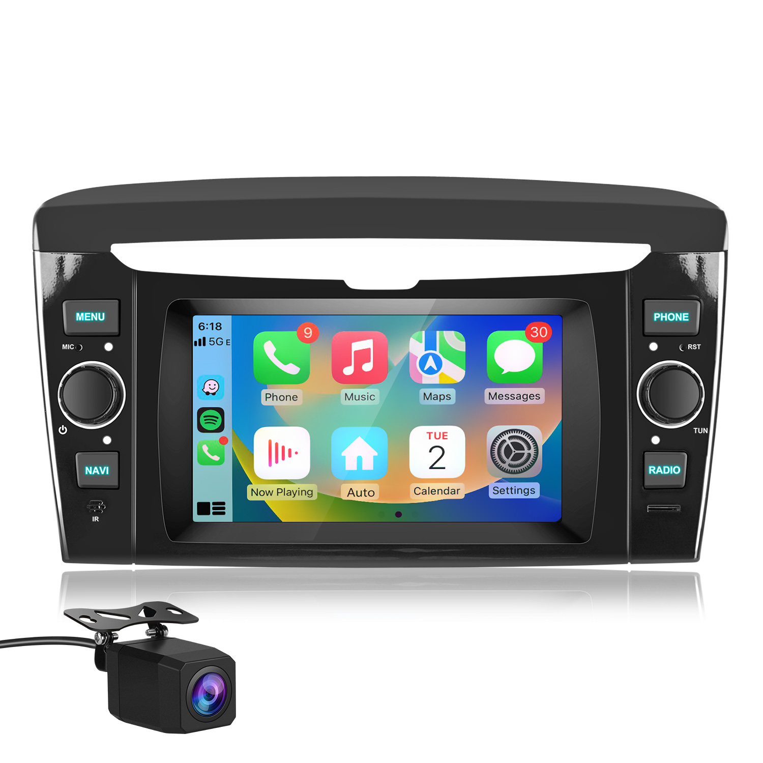 Un autoradio con touchscreen mostra app per smartphone. Una piccola telecamera è davanti.