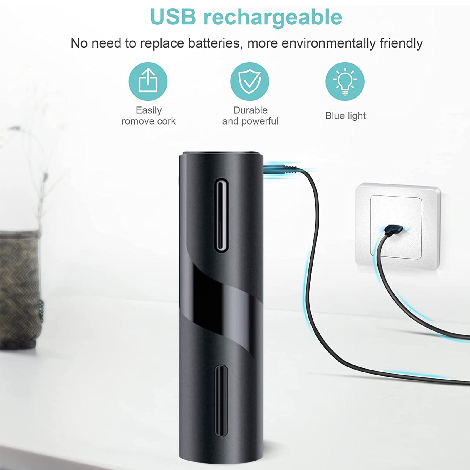 Schwarzer USB-wiederaufladbarer Weinöffner, der über ein an die Steckdose angeschlossenes Kabel aufgeladen wird.