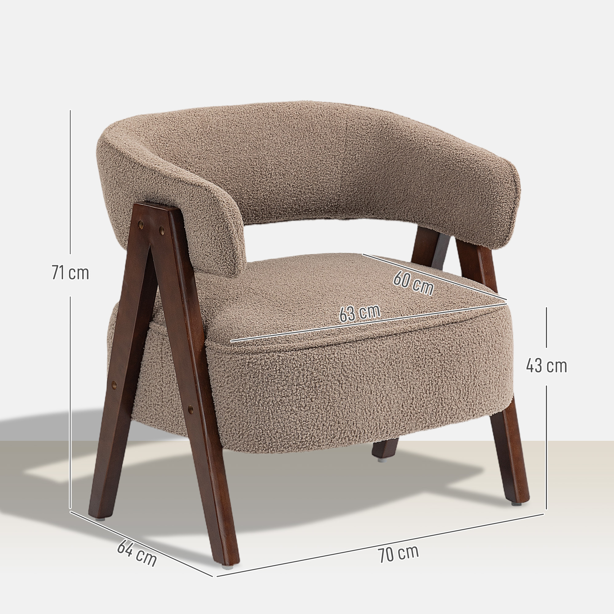 Un sillón beige de tela tipo teddy con patas de madera. Dimensiones: 71x70x64cm.