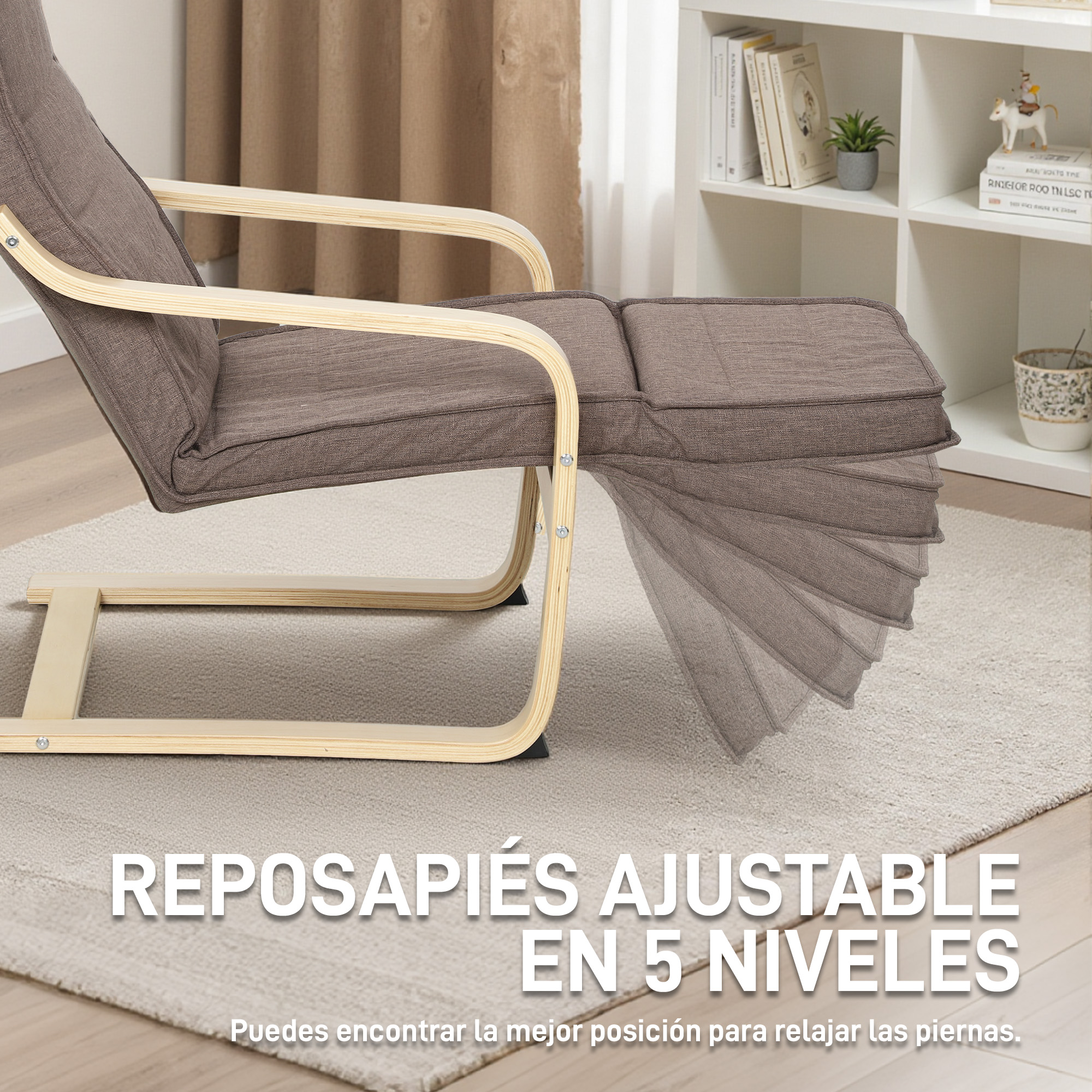 Un sillón ajustable marrón con marco de madera y reposapiés extensible.