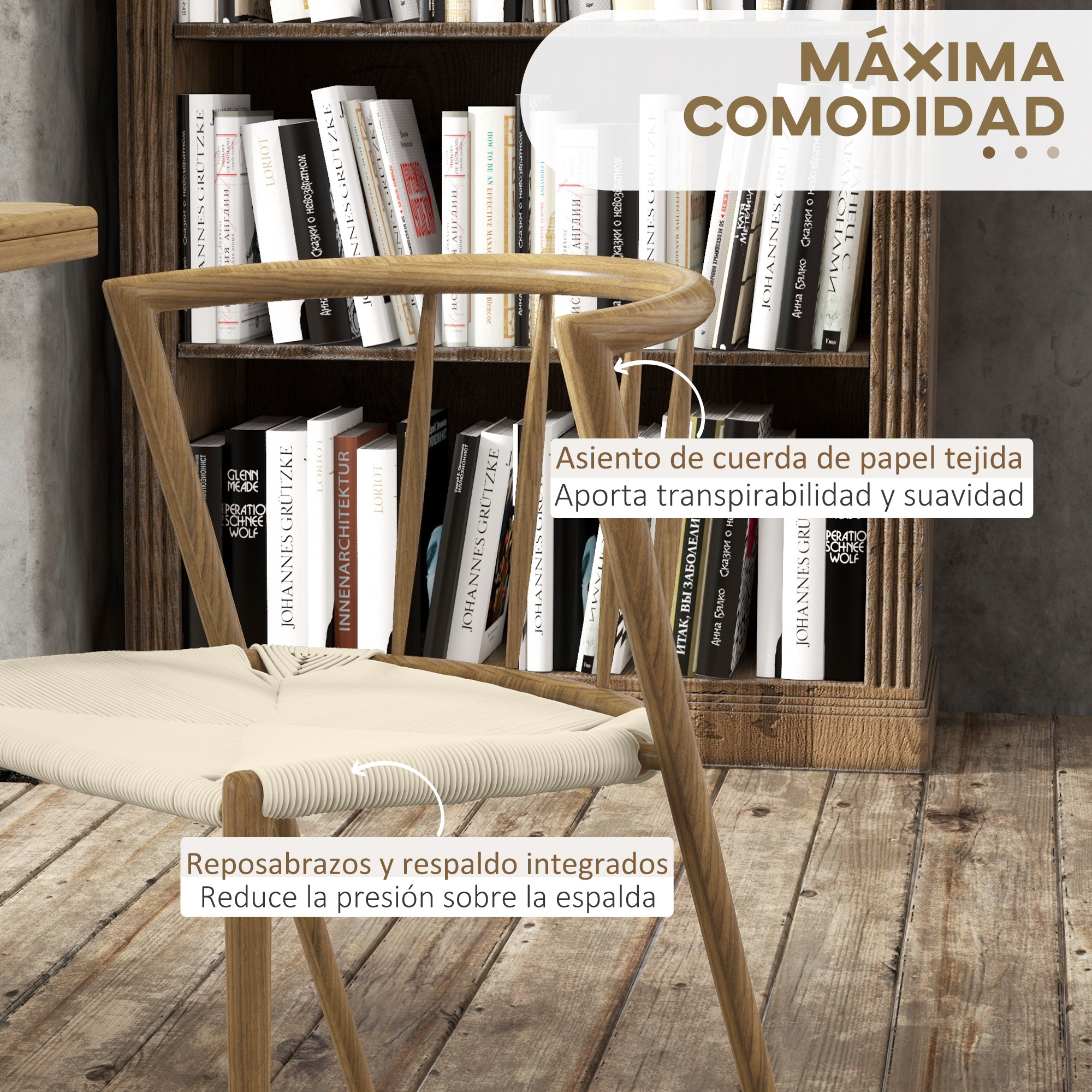 Una silla de madera con asiento de cuerda de papel ante estantería. Máxima comodidad.