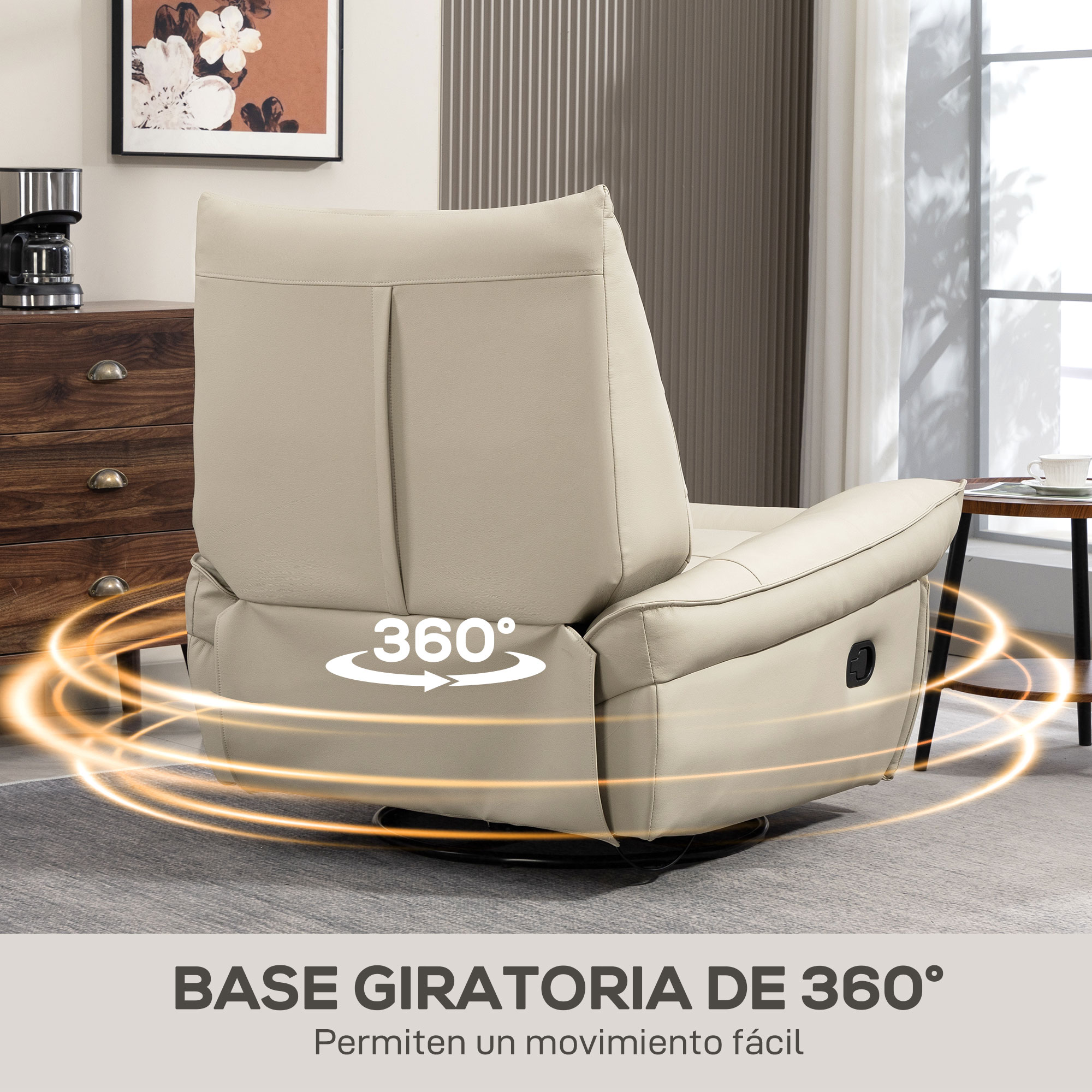Un sillón reclinable beige con base giratoria de 360 grados en una sala de estar.