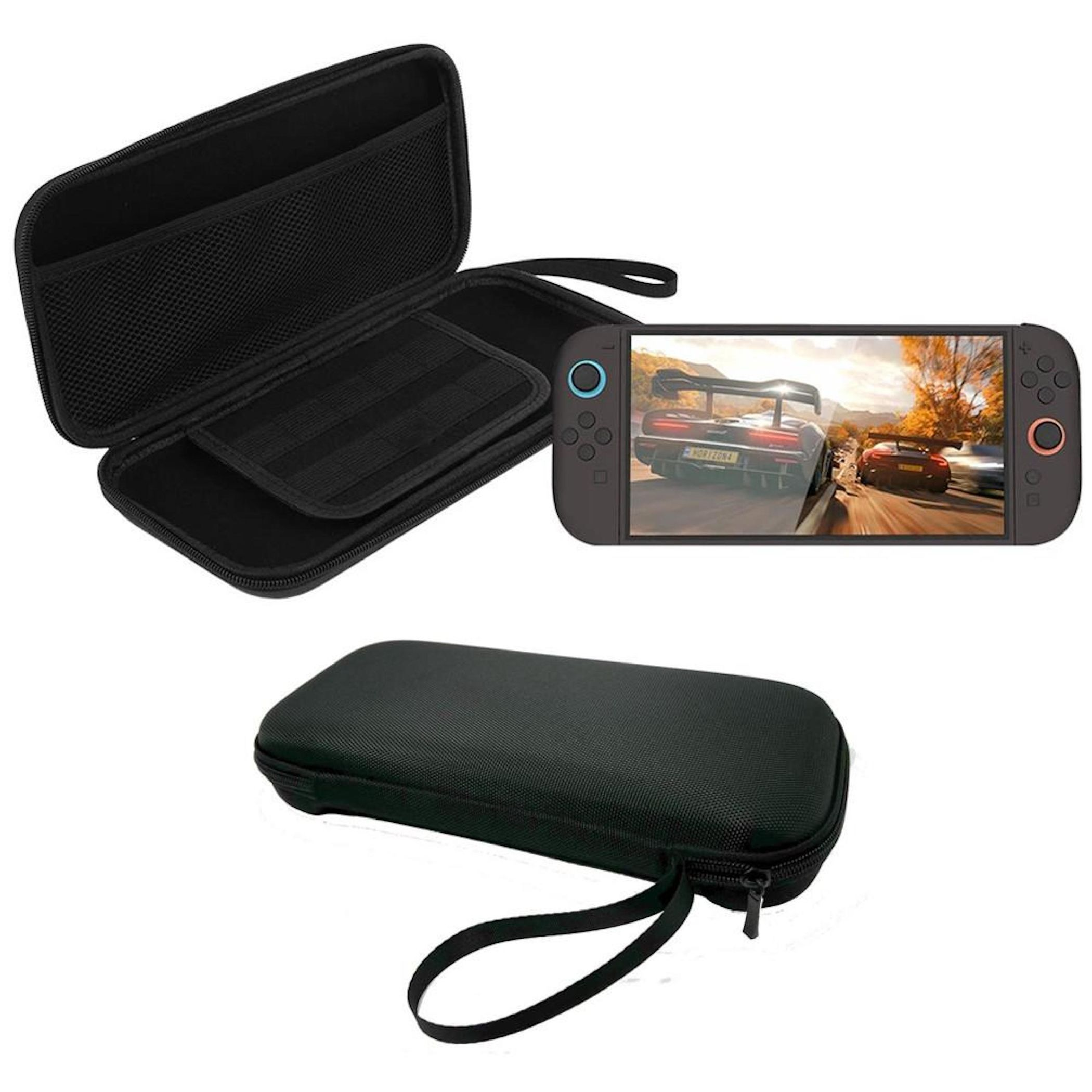Schwarze Tasche für Spielekonsole mit offenem Fach und geschlossener Tasche daneben.
