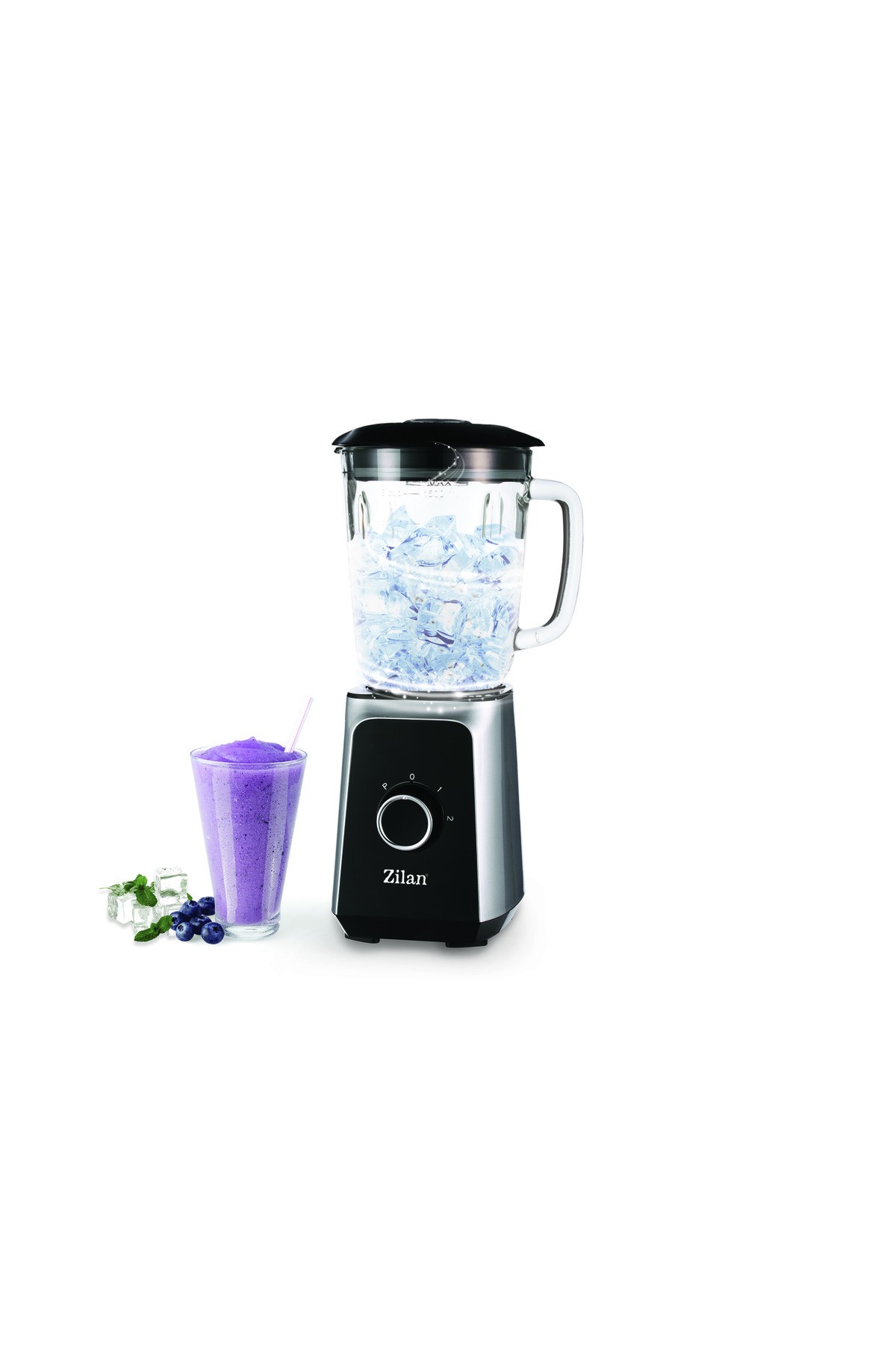 Buzla dolu bir Zilan blender ve yanında yaban mersini smoothie bardağı.