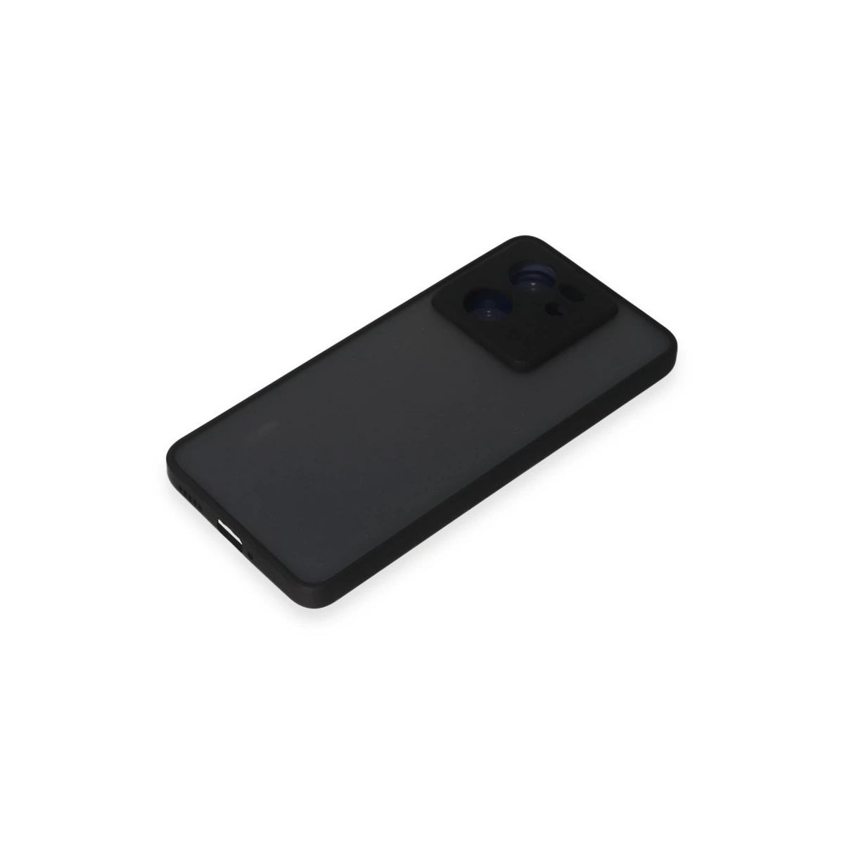 Arkada dikdörtgen kamera modülüne sahip siyah akıllı telefon.