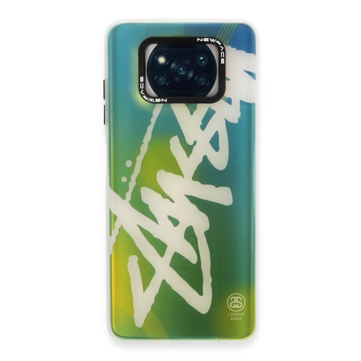 Degrade mavi-yeşil arka planlı, beyaz grafitili ve kamera lensli telefon kılıfı.