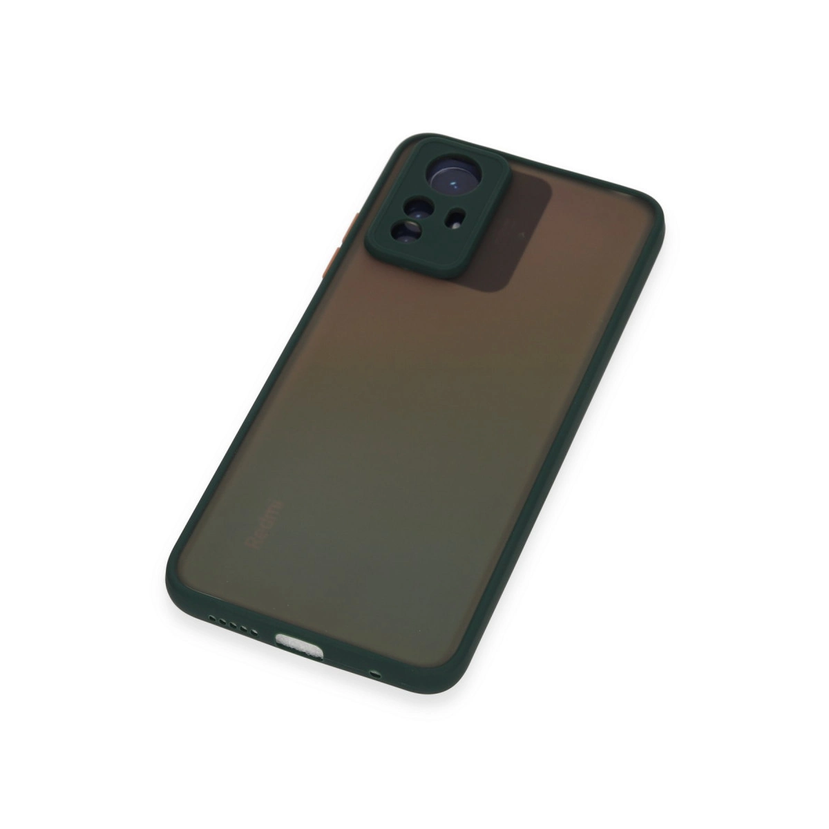 Beyaz arka plan üzerinde kamera kesimli koyu yeşil telefon kılıfı.