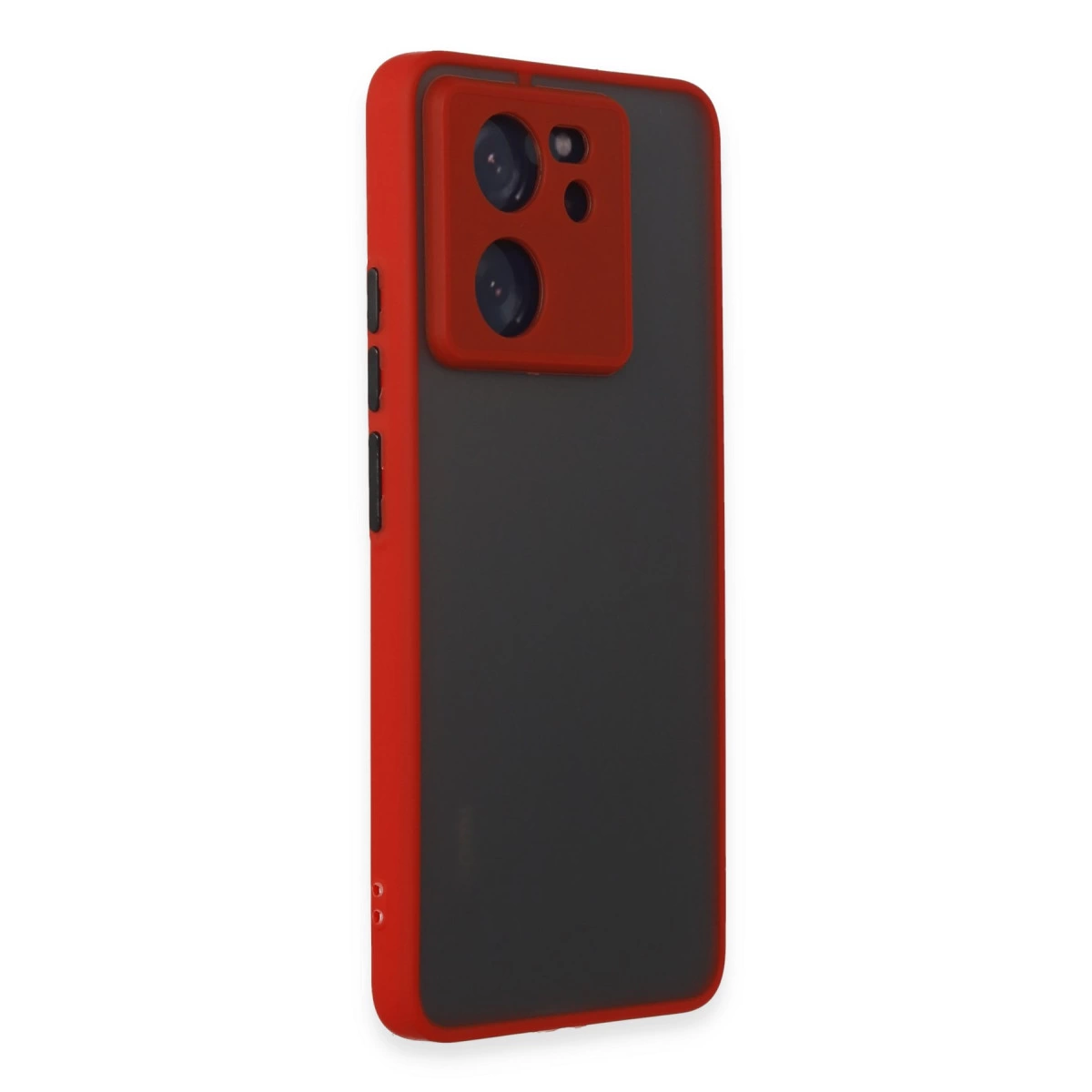 Kırmızı çerçeveli ve kamera modüllü siyah telefon kılıfı.