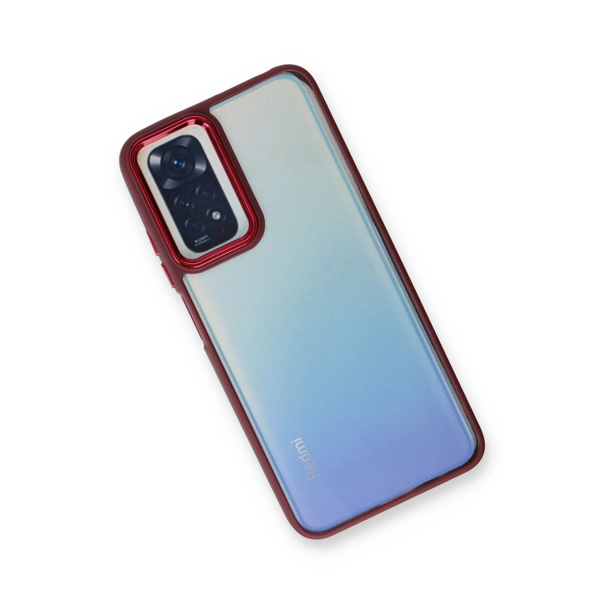 Kırmızı çerçeveli şeffaf telefon kılıfı, mavi gradyan arka ve kamera dizilimli bir telefonu çerçeveliyor.
