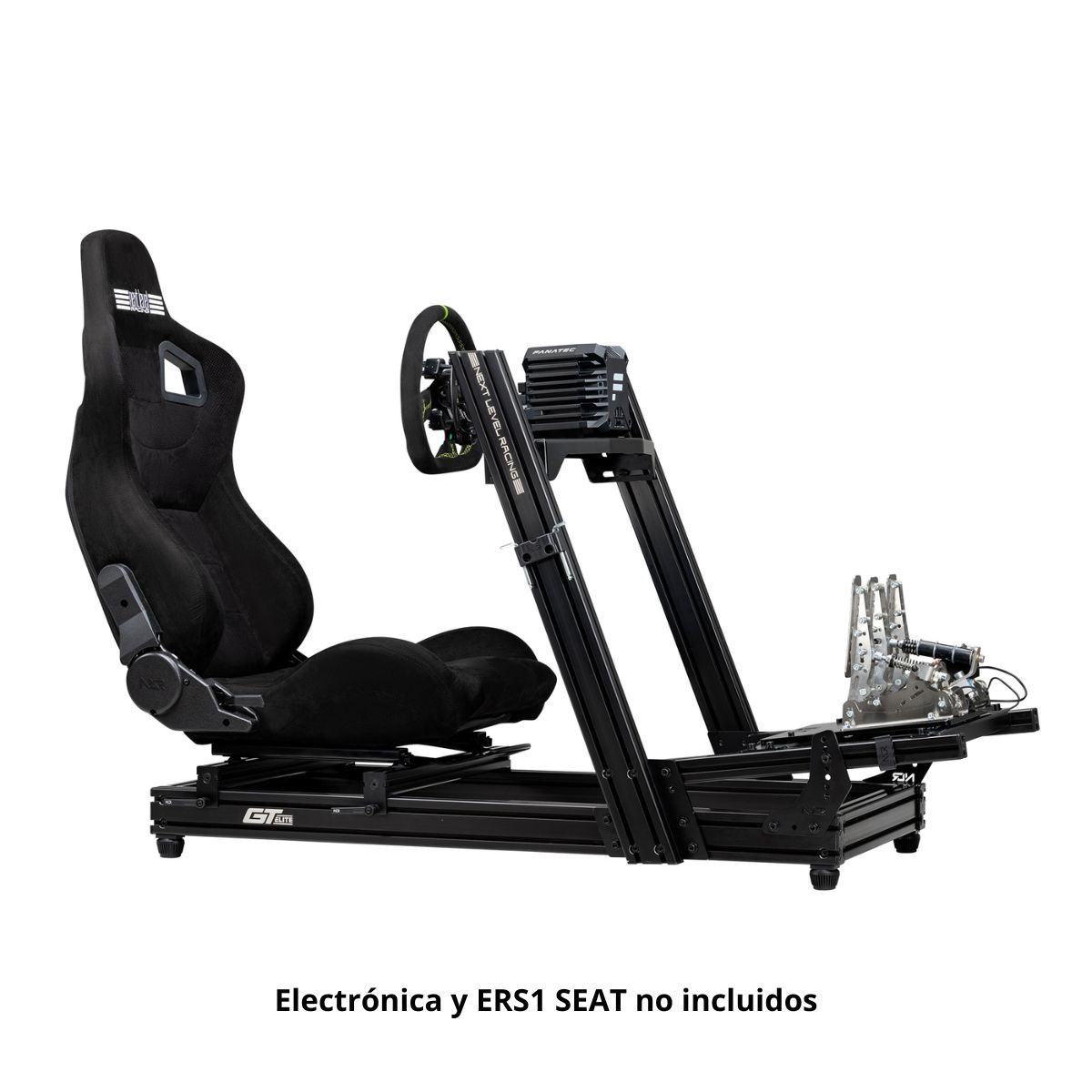 Cabina de carreras negra con asiento, volante y pedales sobre fondo blanco.