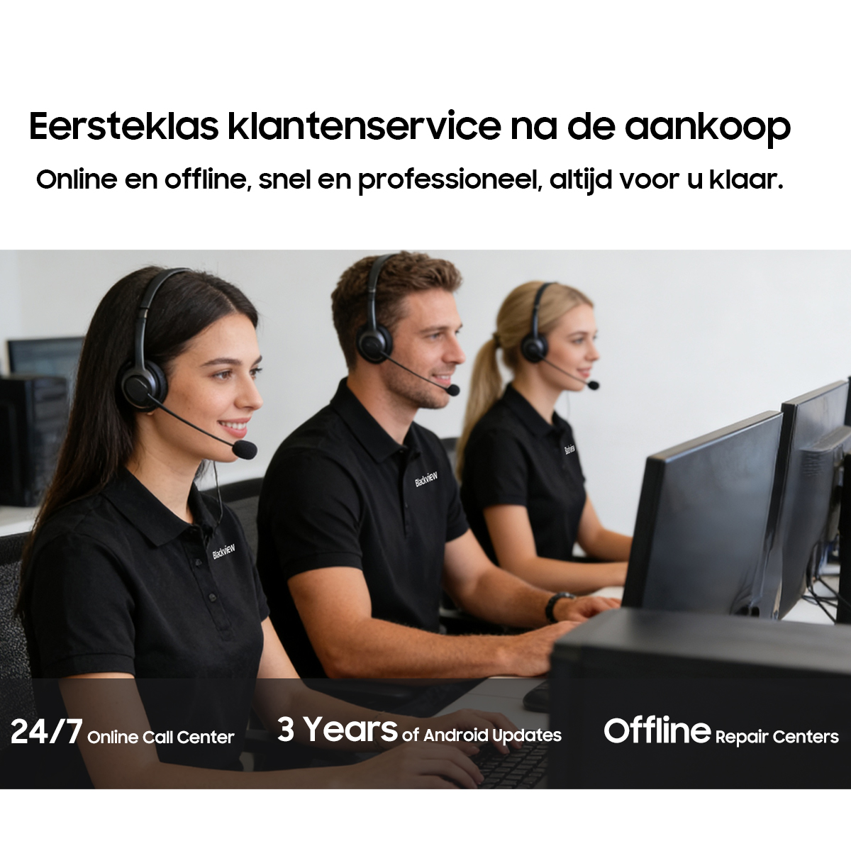 Drie klantenservicemedewerkers met headsets werken achter computers. Tekst over klantenservice.