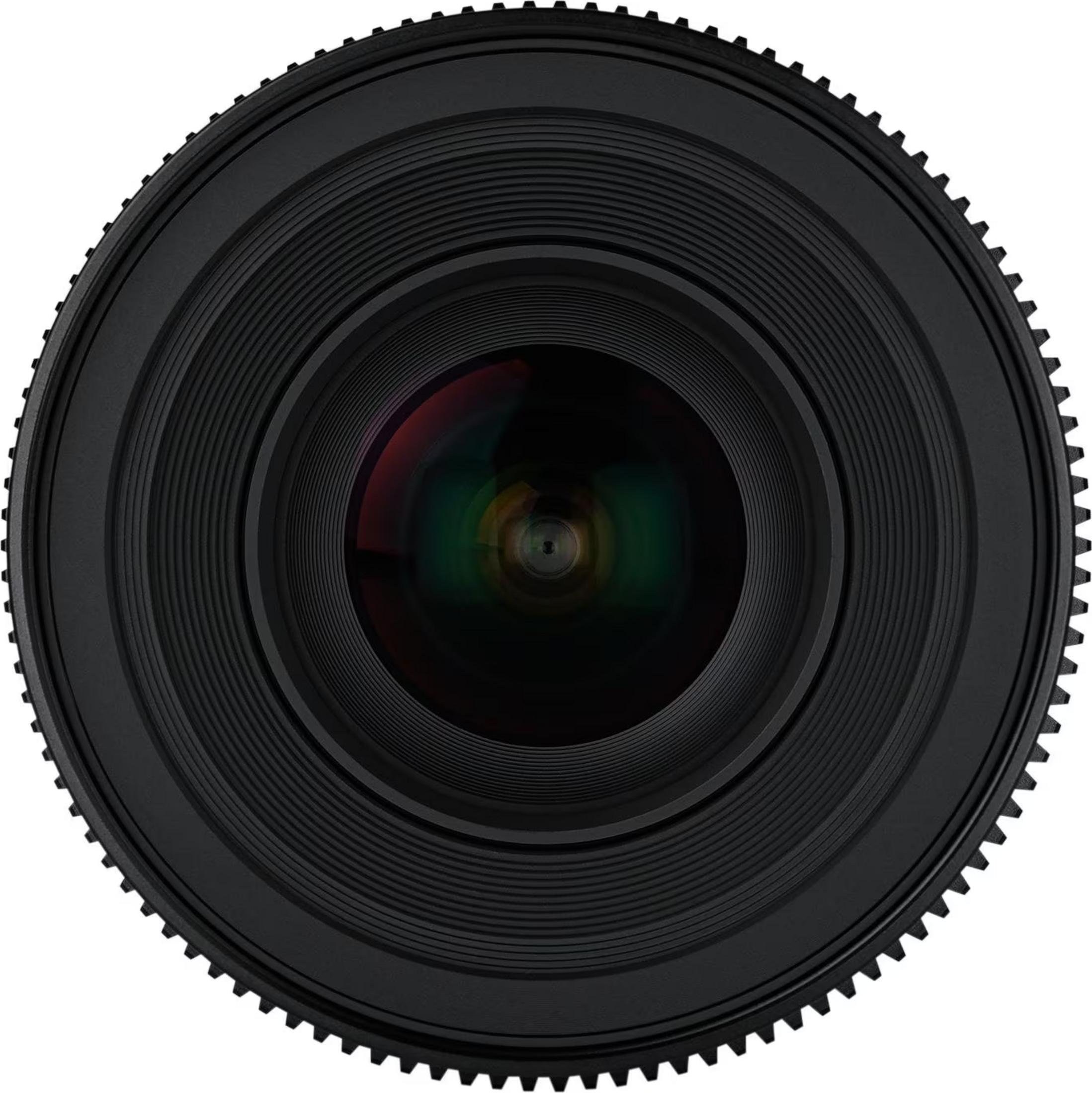 Close-up van een zwarte cameralens met zichtbare lenzen en ringen.