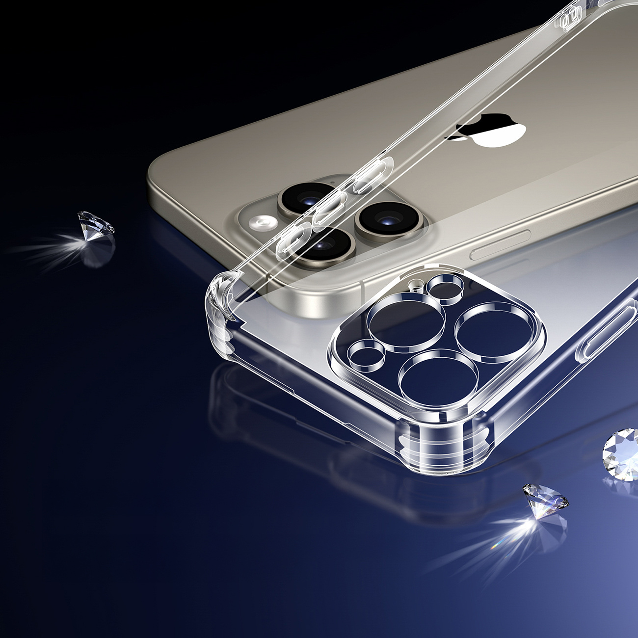 Przezroczyste etui na telefon leży na srebrnym telefonie. Kilka diamentów.
