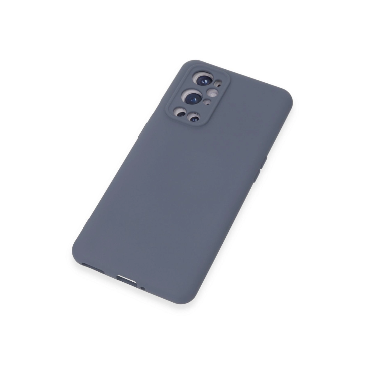 Beyaz arka plan üzerinde kamera oyuntulu gri telefon kılıfı.