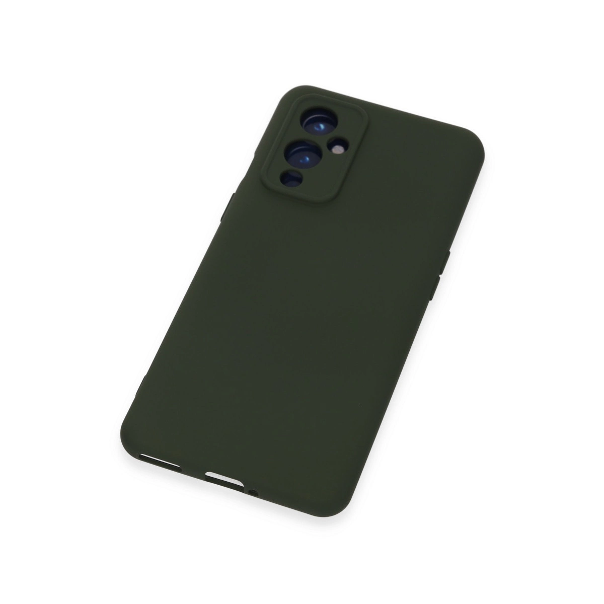 Kamera oyuntulu koyu yeşil telefon kılıfı beyaz arka plan üzerinde.