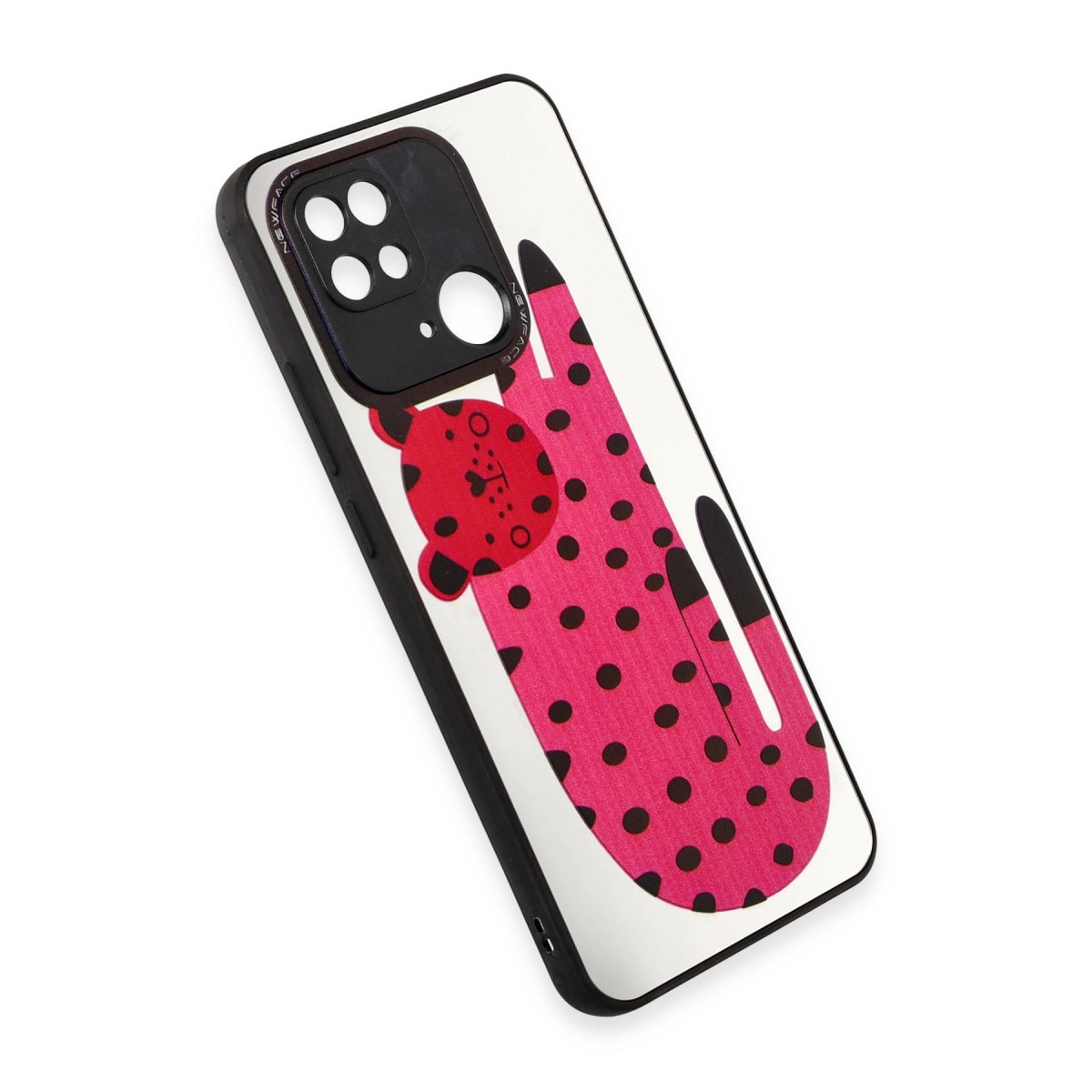Beyaz telefon kılıfında siyah noktalı pembe kedi gövdesi.