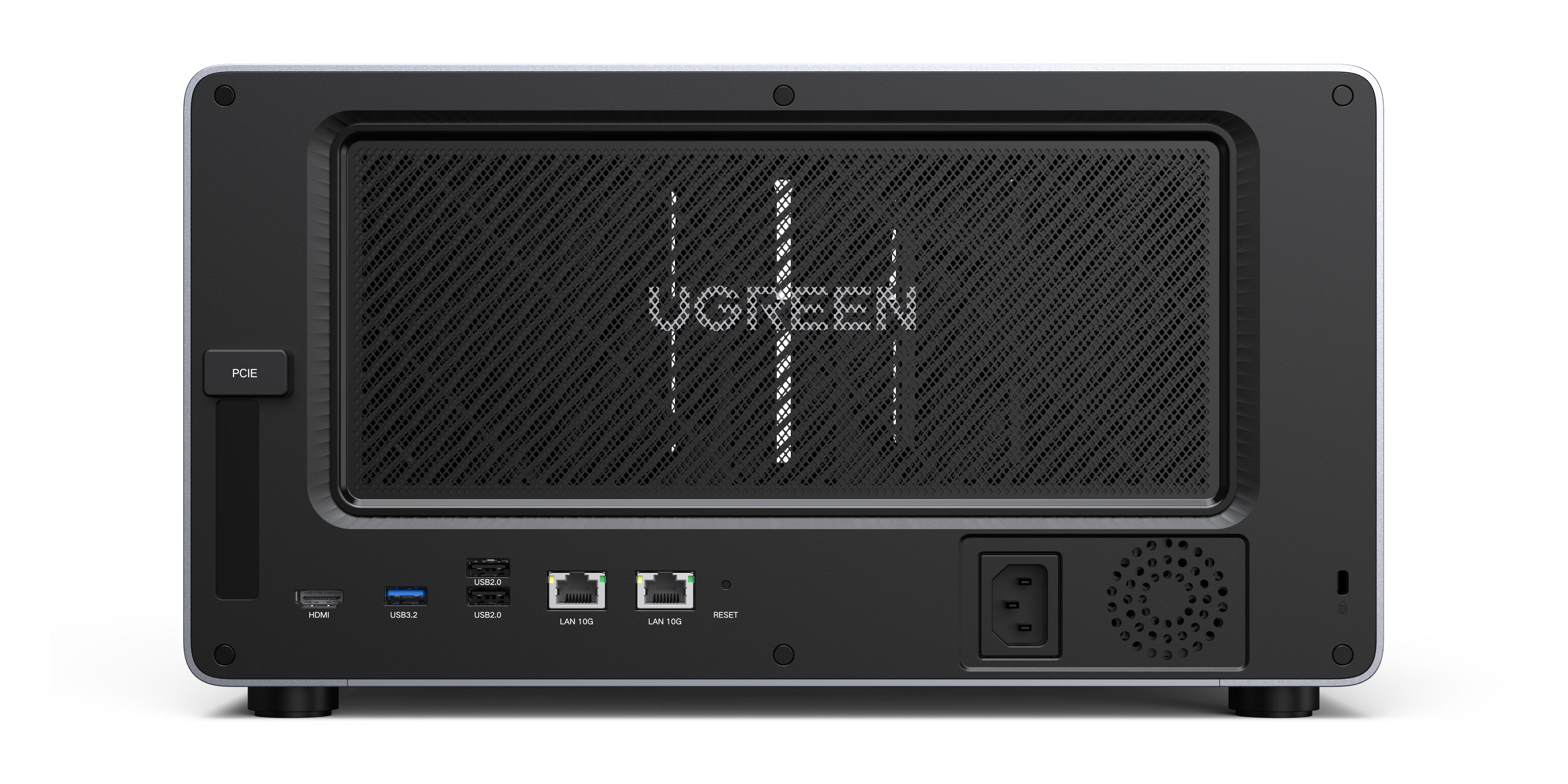Tył czarnej obudowy NAS z portami: HDMI, USB 3.2, 2x USB 2.0, 2x LAN 10G, Reset.