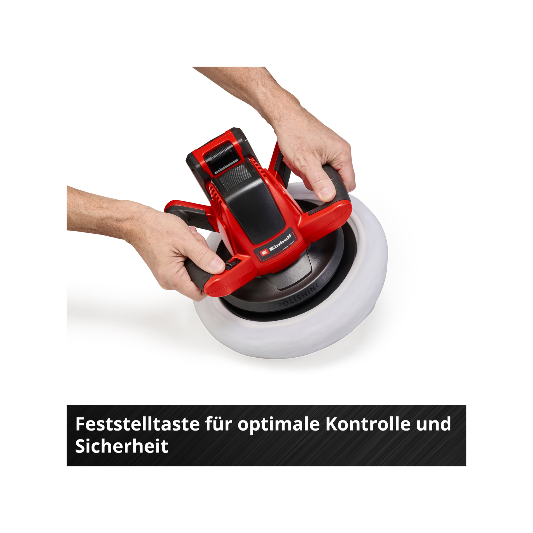 Person hält eine rote Poliermaschine mit weißem Polierpad.