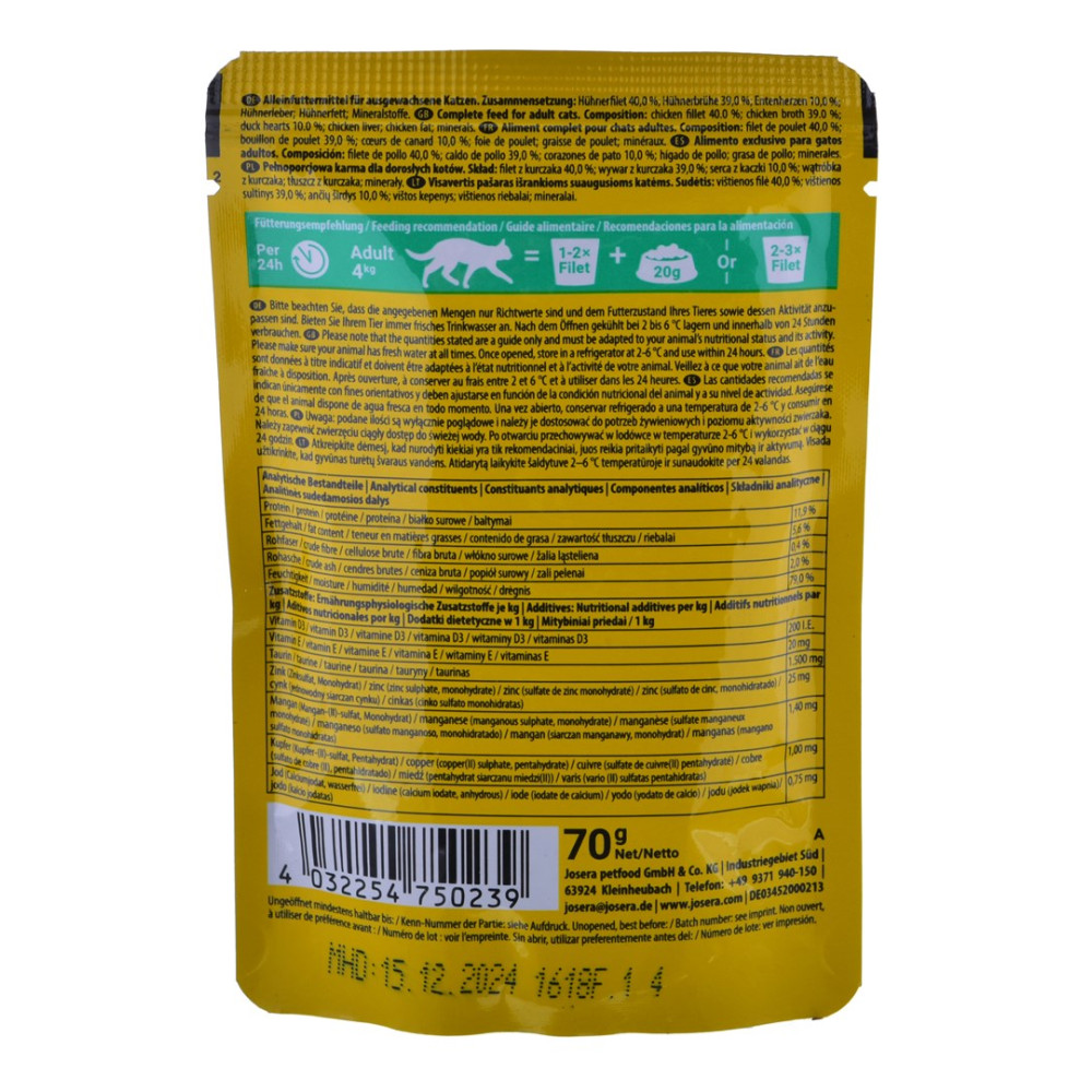 Opakowanie karmy dla kota z instrukcjami karmienia, składnikami i informacjami żywieniowymi.