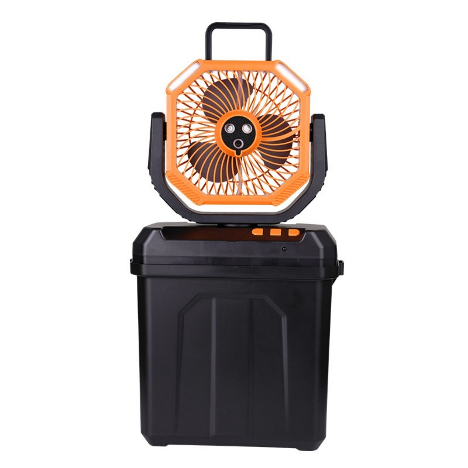 Ein orangefarbener Ventilator mit Griff sitzt auf einer schwarzen Kiste.