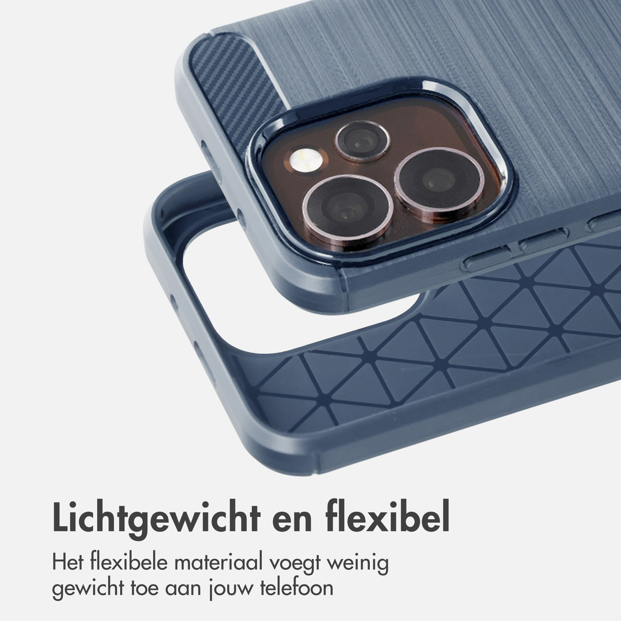 Coque de téléphone bleu foncé avec protection caméra et grain de bois.