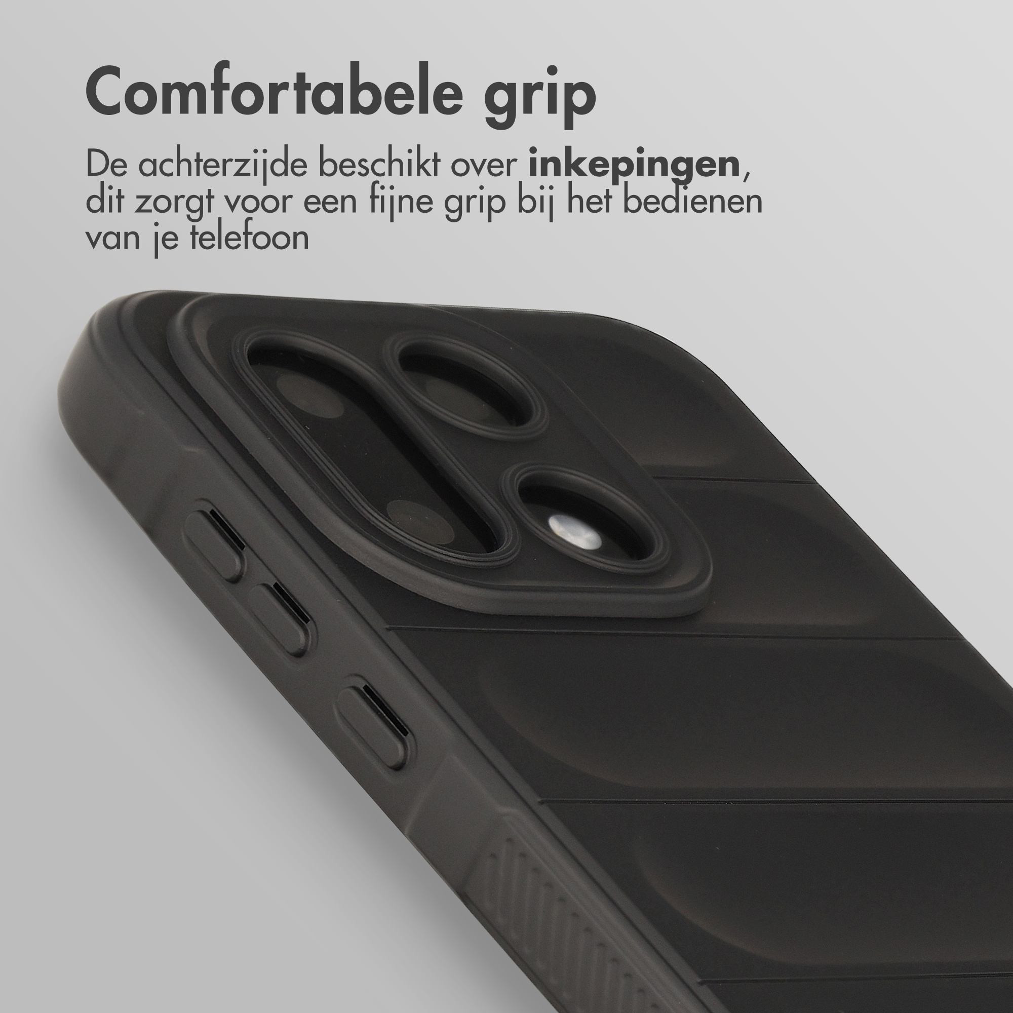 Zwarte telefoonhoes met groeven voor grip. Uitsparing voor cameralenzen.